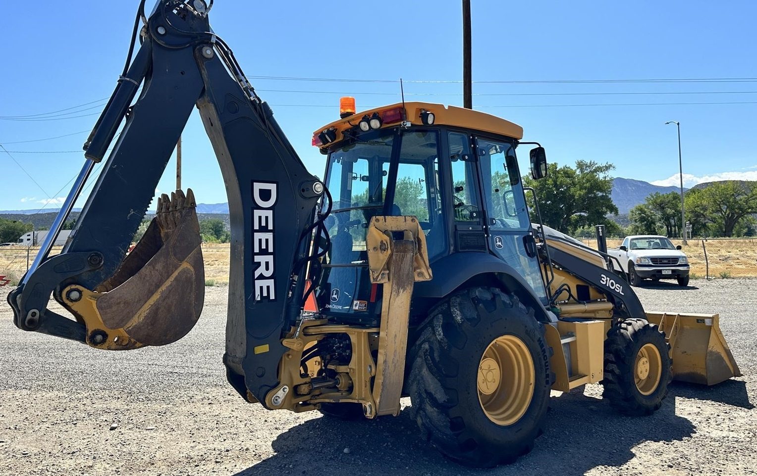 2018 John Deere 310SL 4x4 Backhoe Loader photo 3