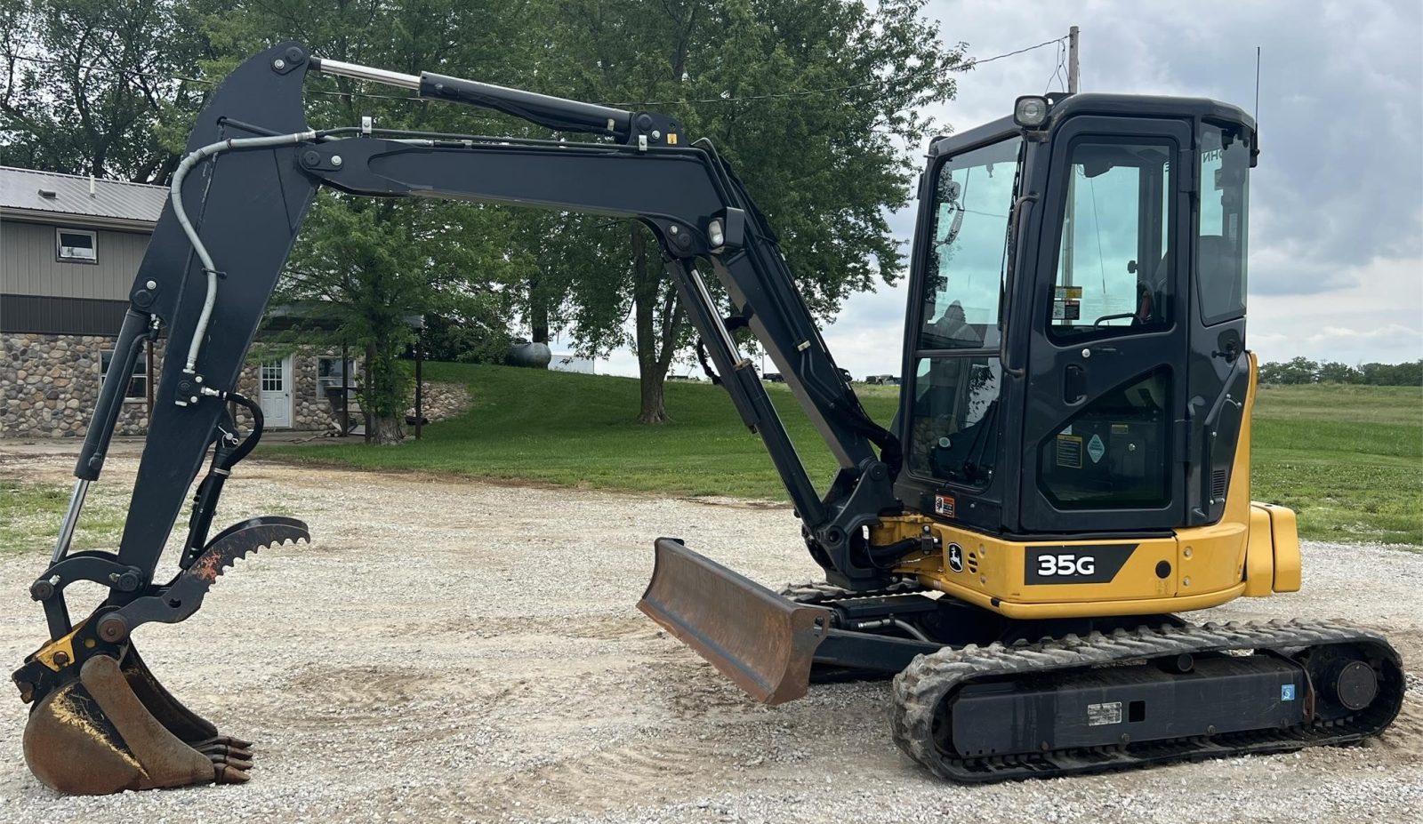2021 Deere 35G Mini Excavator photo 5